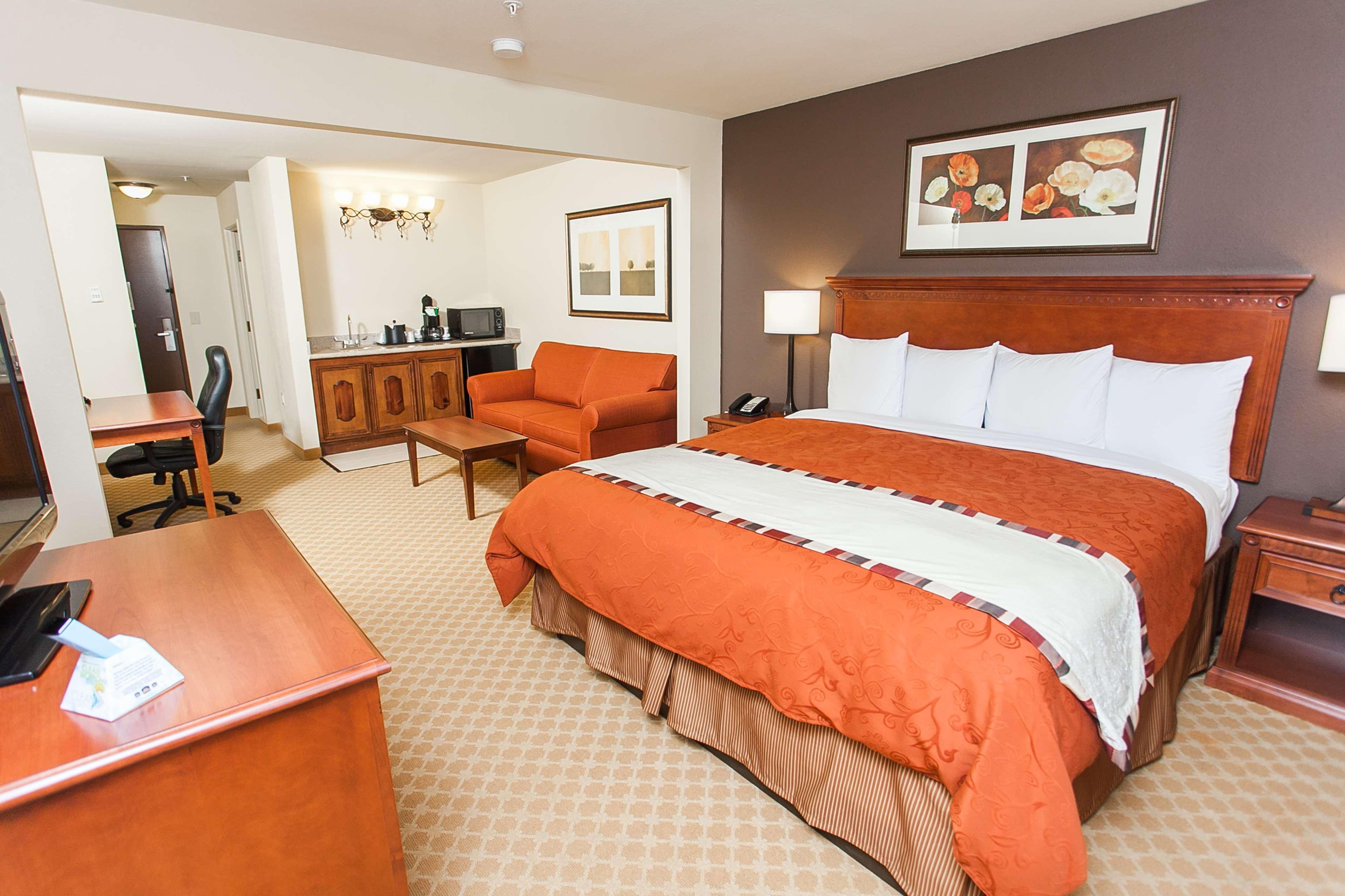 Best Western Plus Georgetown Inn & Suites Exterior photo