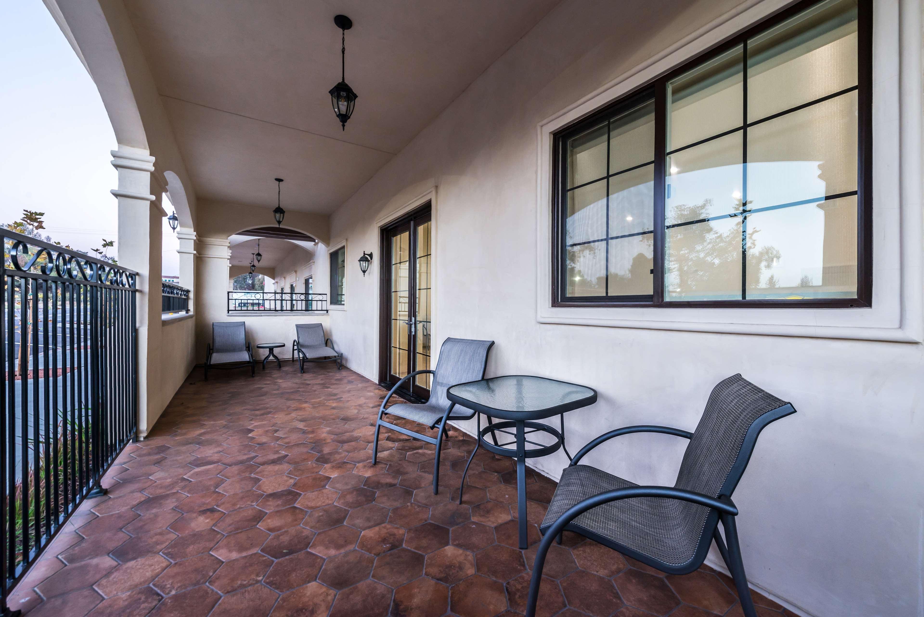 Best Western Plus Georgetown Inn & Suites Exterior photo