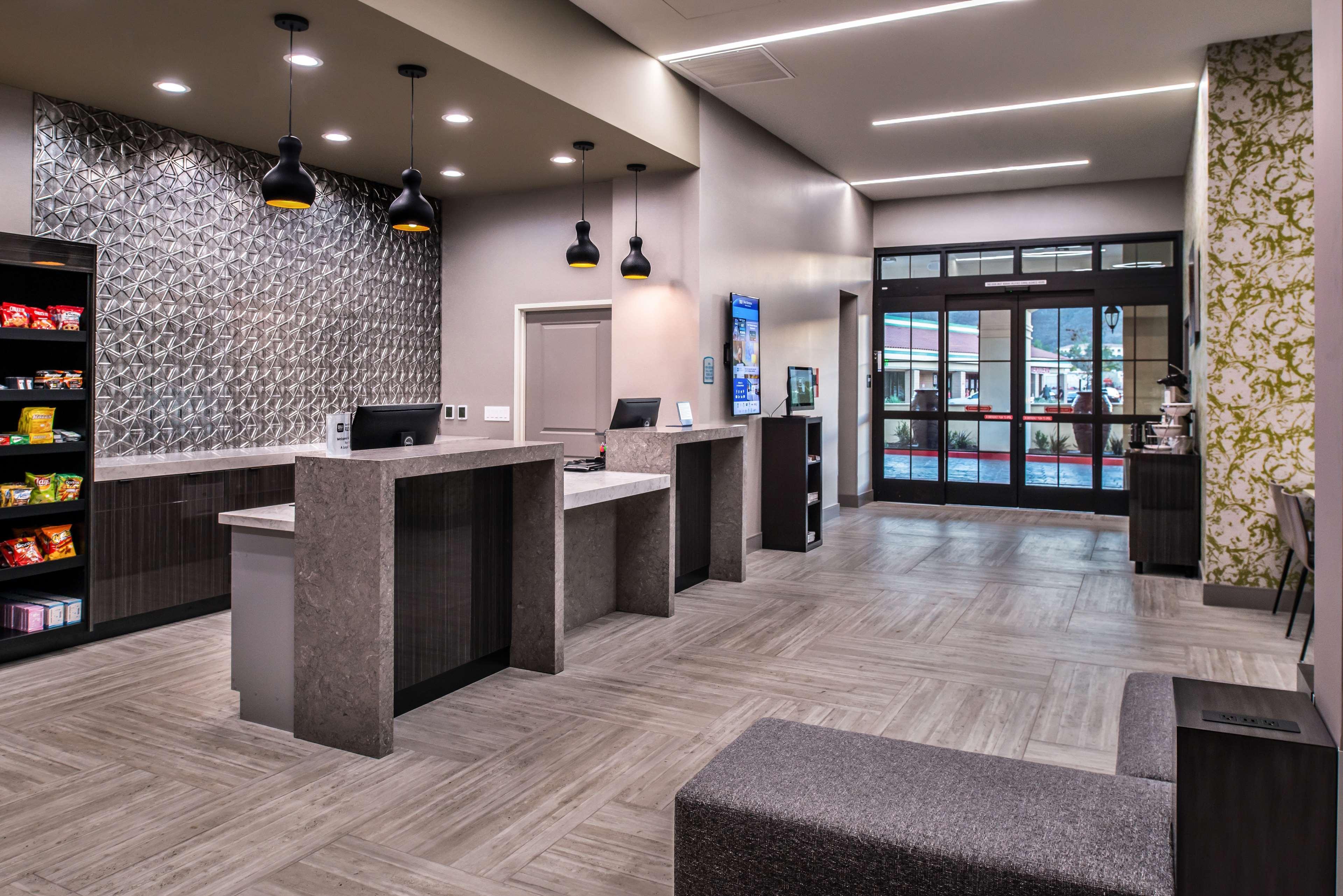 Best Western Plus Georgetown Inn & Suites Exterior photo