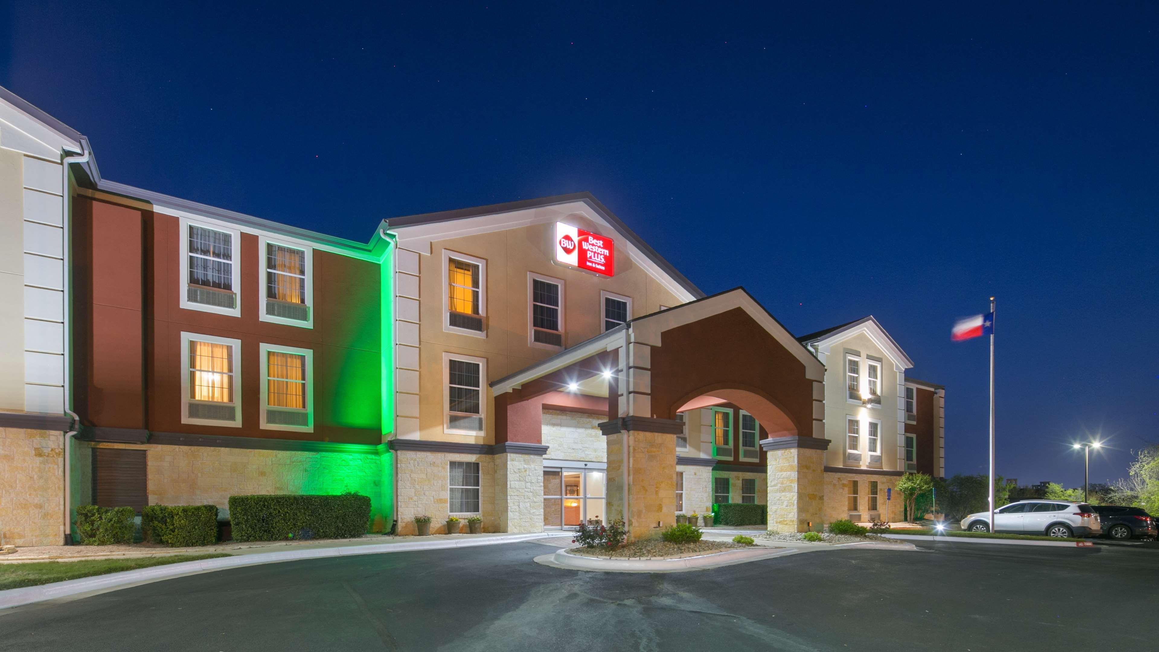 Best Western Plus Georgetown Inn & Suites Exterior photo